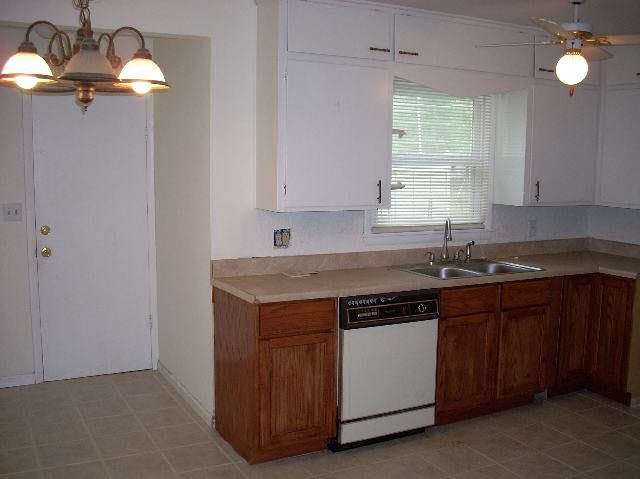 6248 Independence, Park City, KS 67219