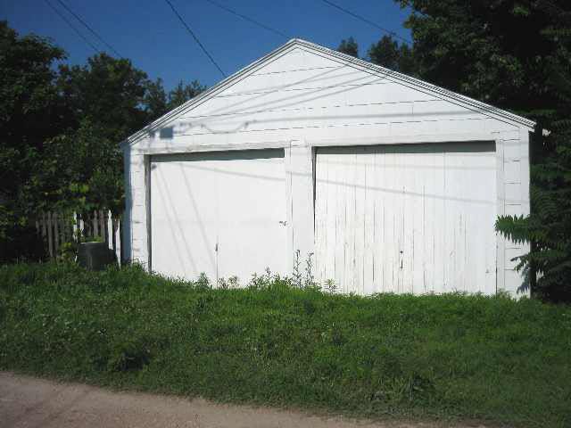 1011 E Kinkaid, Wichita, KS 67211