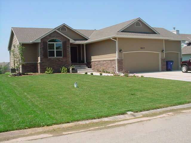 1807 N Columbine, Andover, KS 67002