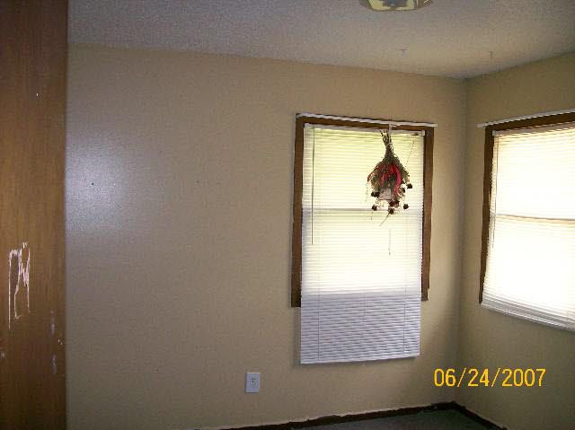 4023 W Pine, Wichita, KS 67212