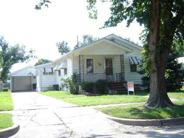 823 S Saint Clair St, Wichita, KS 67213