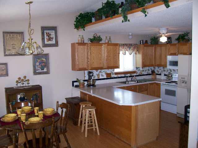 1825 Pine Grv, Wichita, KS 67212