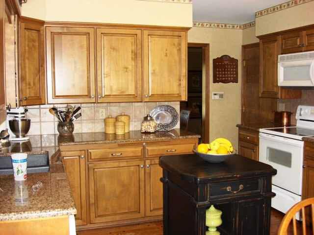6838 Farmview, Wichita, KS 67206