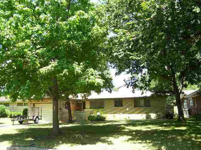 5722 E 10th, Wichita, KS 67208