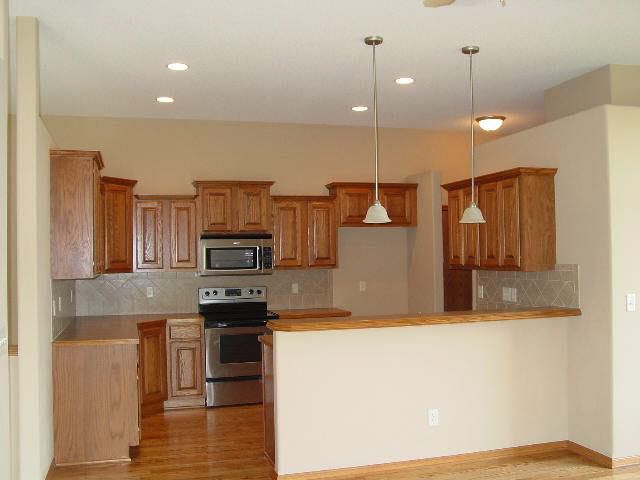 601 Point Cir, Andover, KS 67002
