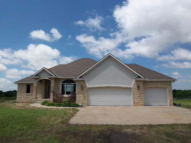 1233 N Greenwich, Mulvane, KS 67110