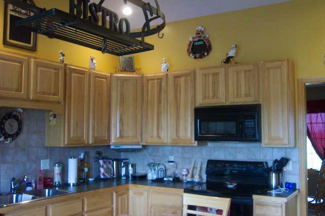 530 W 40th St S, Mayfield, KS 67103