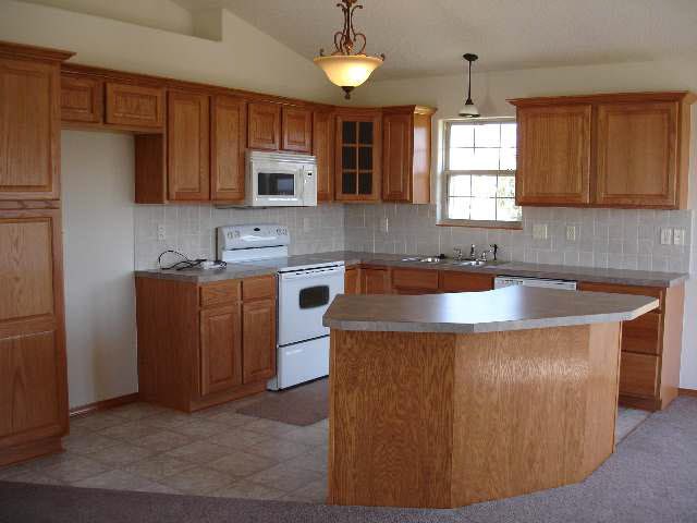 1302 Timberidge Cir, Wichita, KS 67002