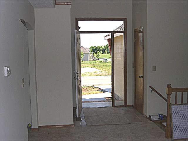 402 Fox Rn, Mulvane, KS 67110