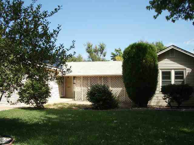 1102 S Vine St, Wichita, KS 67213