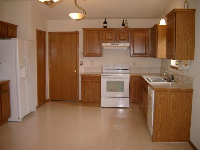 10506 E Mainsgate, Wichita, KS 67226