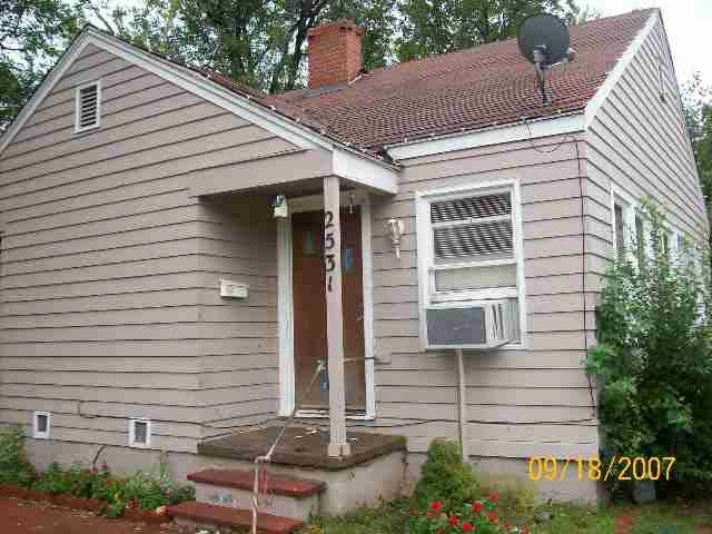 2531 E Mossman, Wichita, KS 67214