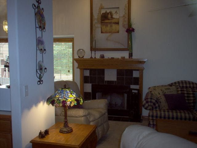 8327 E Zimmerly St, Wichita, KS 67207