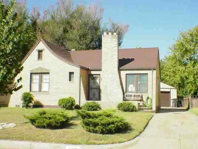 239 S Minnesota, Wichita, KS 67211