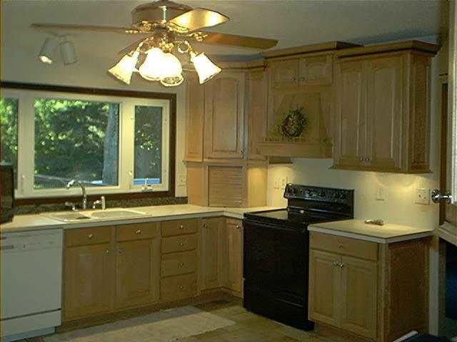 801 Brook Forest, Derby, KS 67037