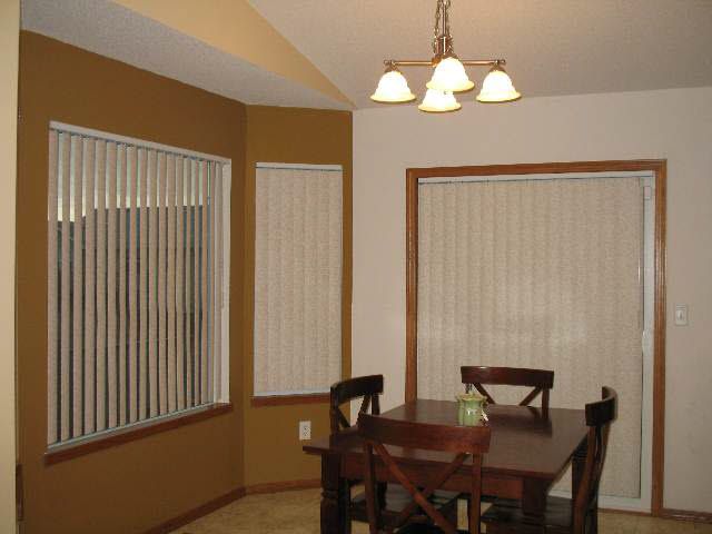 2231 E Walnut Creek Ct, Derby, KS 67037