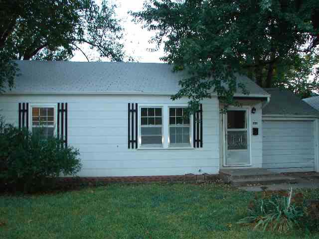 611 S Hillside, Newton, KS 67114
