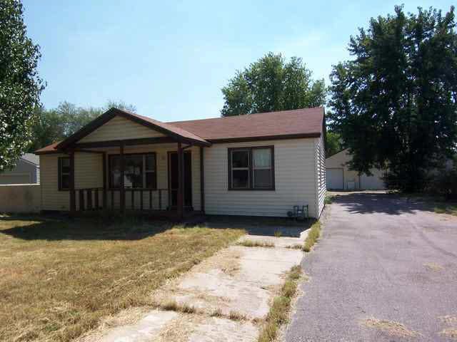 717 E 56th St S, Wichita, KS 67216