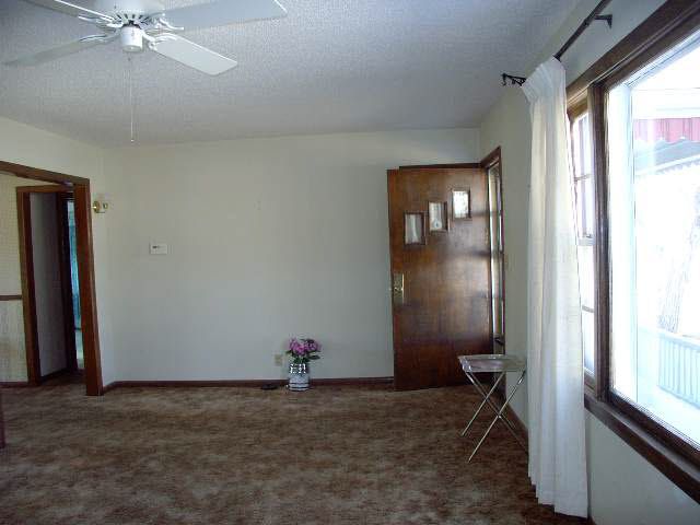 405 E 11th, Newton, KS 67114