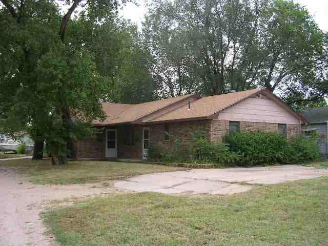 1205 E Scott, Wichita, KS 67216