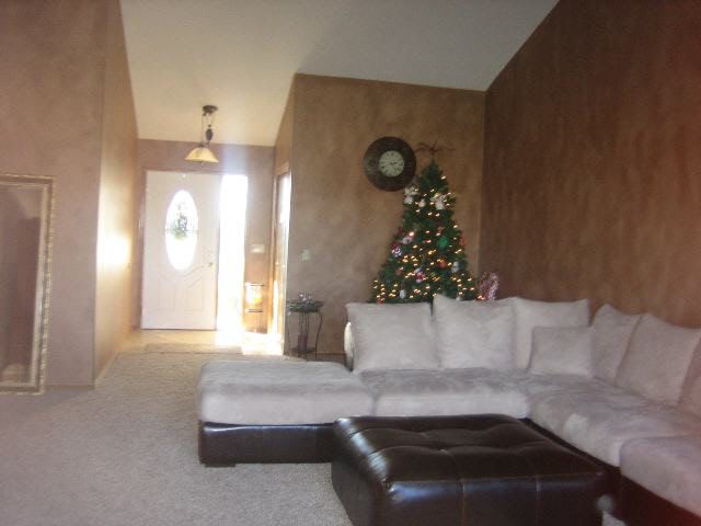 10201 E June Dr, Derby, KS 67037