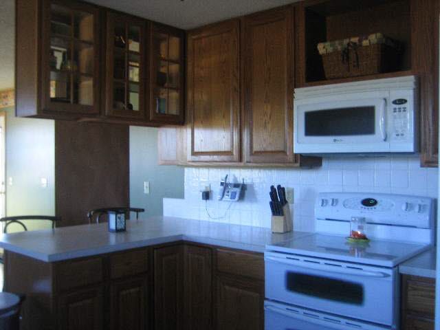 10201 E June Dr, Derby, KS 67037