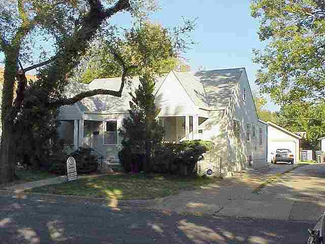 520 S Broadview, Wichita, KS 67218