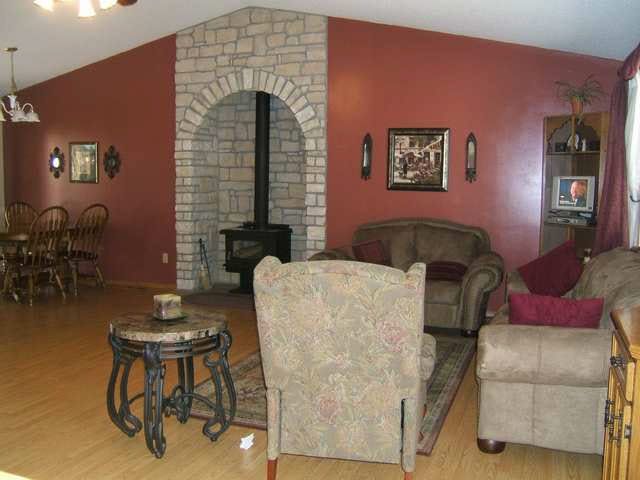 4544 N Glendale, Bel Aire, KS 67220