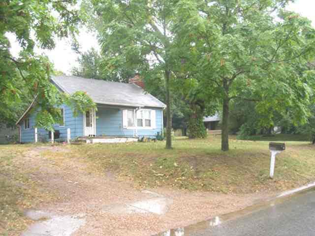 1210 N Baker, Wichita, KS 67212