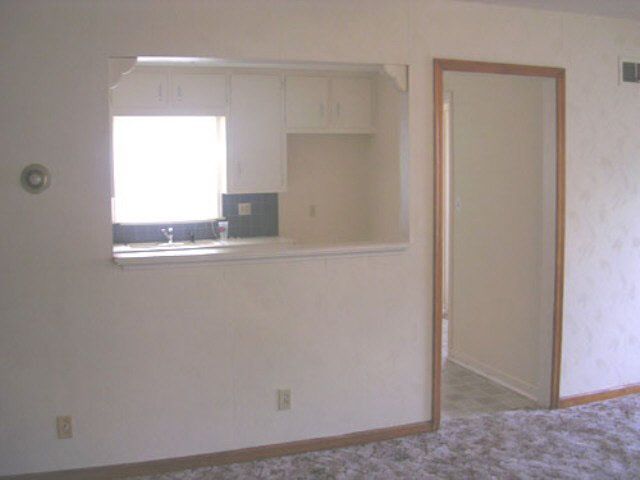 5827 E Bellaire, Wichita, KS 67218