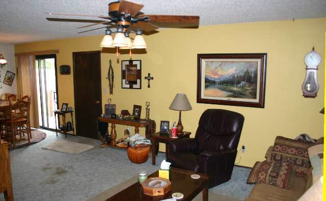 401 Valley View St, Derby, KS 67037