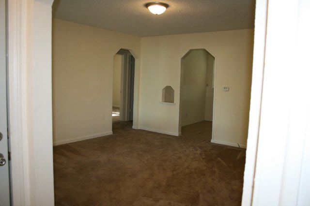 3031 E Southfork Ct, Wichita, KS 67216