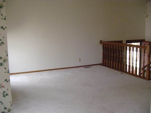 1469 Pine Grv, Wichita, KS 67212