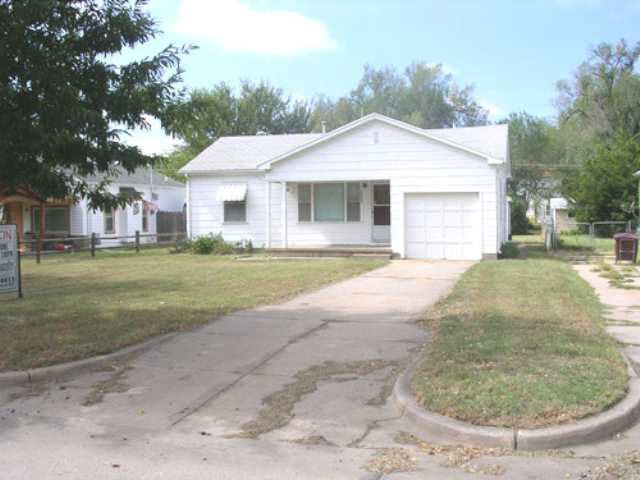 2453 S Ida, Wichita, KS 67216