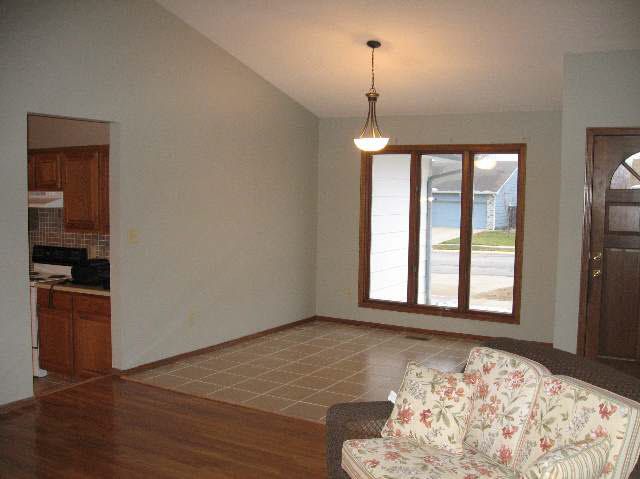 1601 E James, Derby, KS 67037