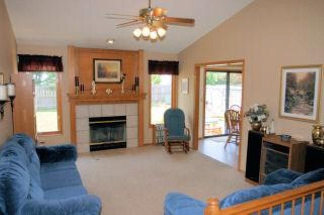 409 E Wild Plum Rd, Derby, KS 67037