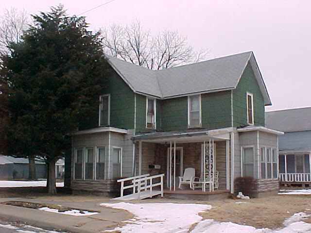 230 W 11th, Newton, KS 67114