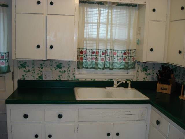110 English, Mulvane, KS 67110