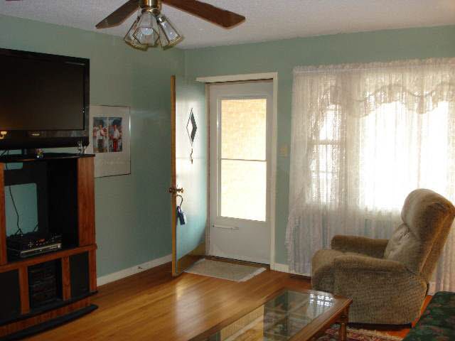 110 English, Mulvane, KS 67110