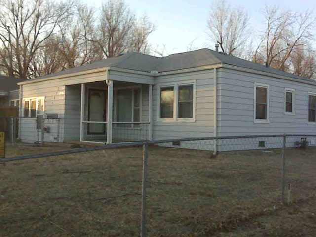 5832 E Harry, Wichita, KS 67207
