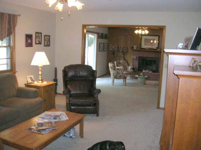 555 Angle Ln, Andover, KS 67002