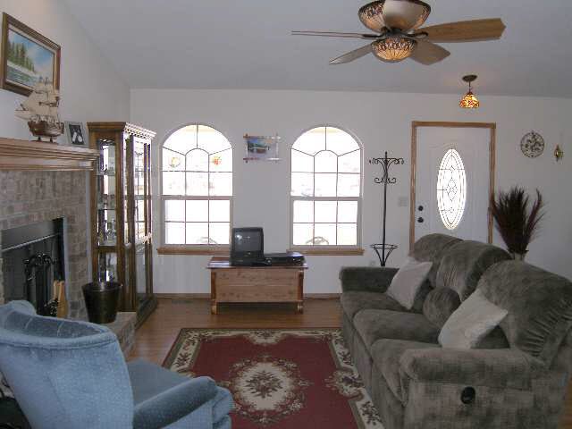 1401 Spring Ridge Dr, Derby, KS 67037