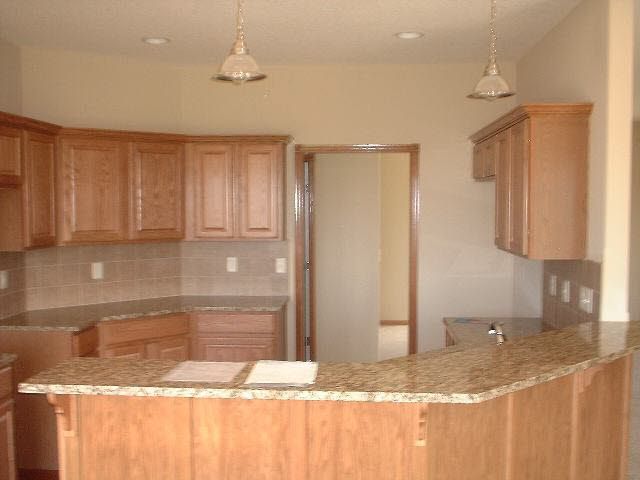 1439 Arbor Meadows Cir, Derby, KS 67037