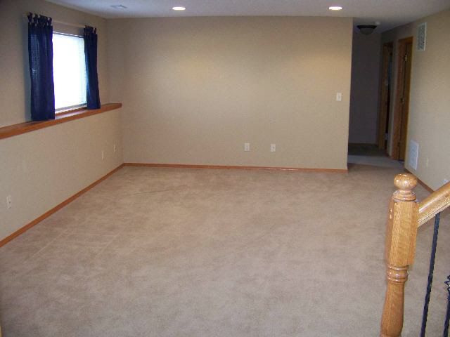 2106 E Timber Lane Cir, Derby, KS 67037