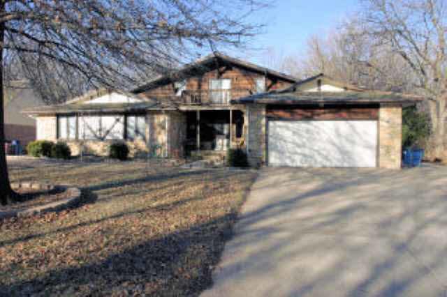 107 S Brook Forest, Derby, KS 67037