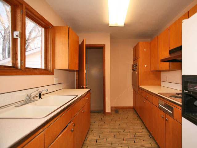 128 N Colby, Valley Center, KS 67147