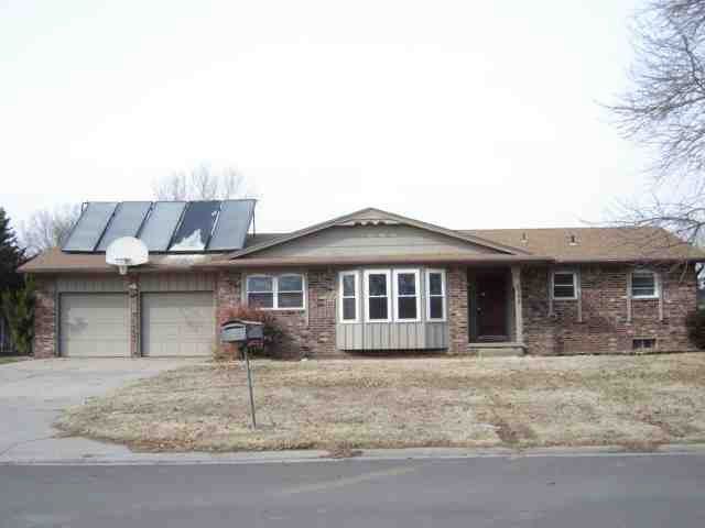 1532 Nottingham, Wichita, KS 67204