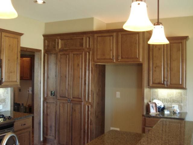 2128 N Stonegate Cir, Andover, KS 67002