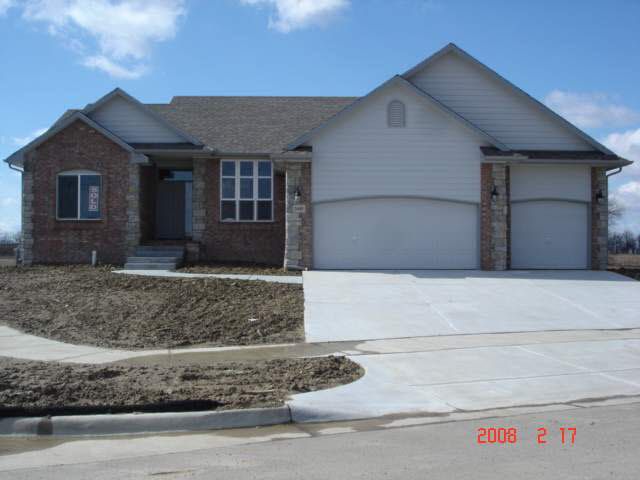 2445 N Fieldstone St, Andover, KS 67002