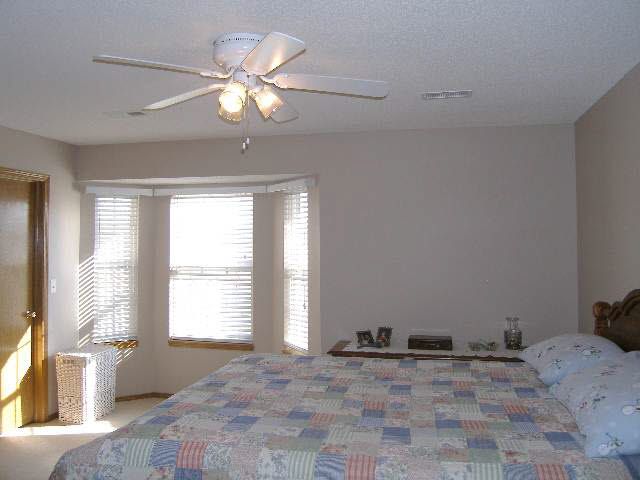 2213 Summerset St, Derby, KS 67037